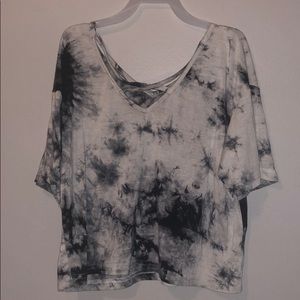 TIE DYE  BLACK/ LIGHT GREY AND WHITE CROP TOP